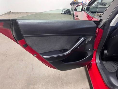 Used 2023 Tesla Model 3 Long Range image 18
