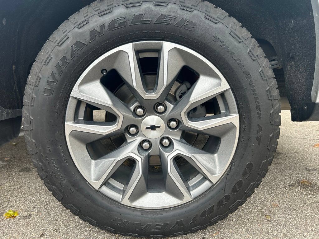 Used 2021 Chevrolet Silverado 1500 RST AWD/4WD image 22