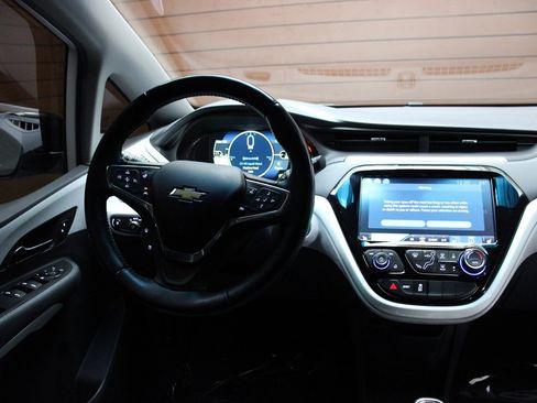 Used 2020 Chevrolet Bolt LT image 26