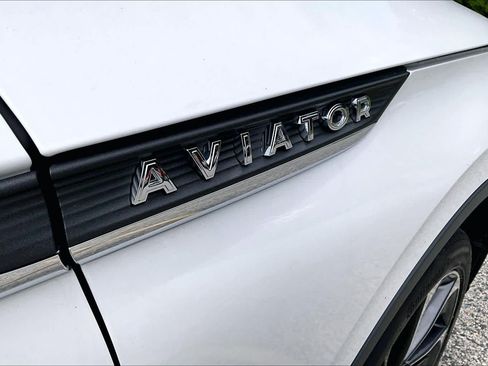 Used 2023 Lincoln Aviator Reserve w/ Equipment Group 201A AWD/4WD image 10