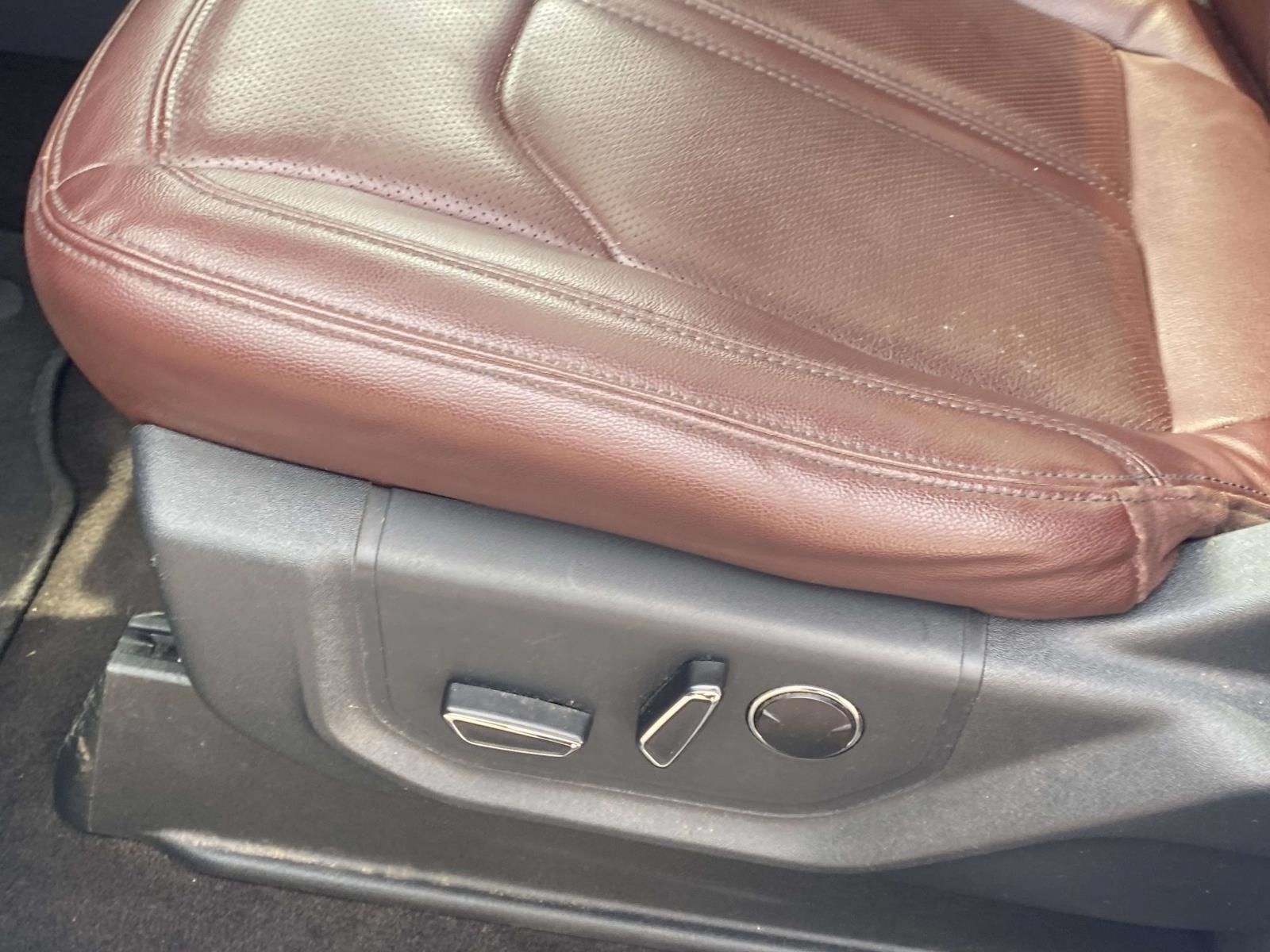Used 2022 Ford Expedition Limited AWD/4WD image 16