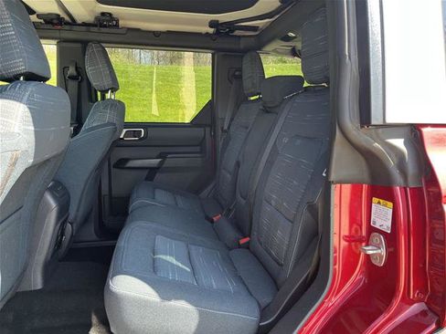 Certified 2025 Ford Bronco Heritage Edition AWD/4WD image 24