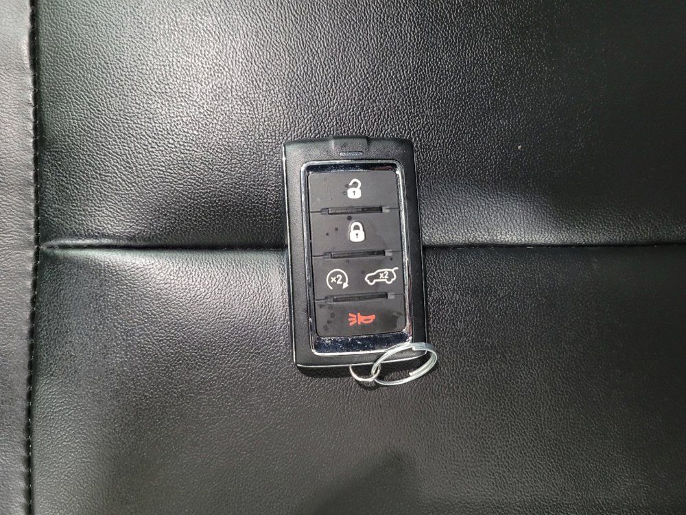 Used 2022 Jeep Grand Cherokee L Limited RWD image 32