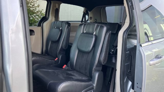 Used 2018 Dodge Grand Caravan SXT FWD image 57