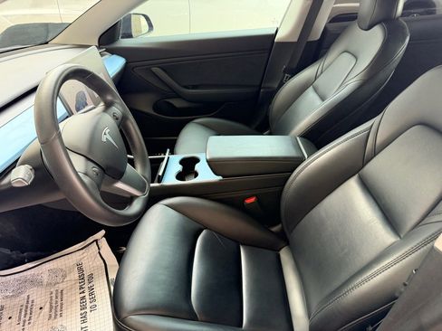 Used 2019 Tesla Model 3 Standard Range RWD image 6