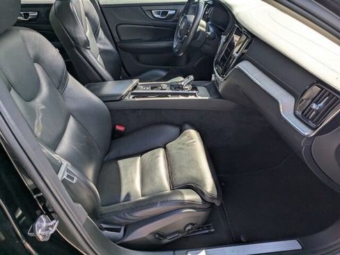 Used 2022 Volvo S60 B5 Inscription AWD/4WD image 32
