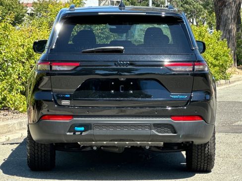 New 2023 Jeep Grand Cherokee Trailhawk image 4