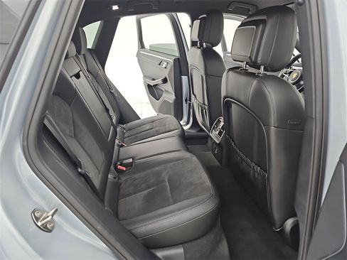 Used 2018 Porsche Macan image 15