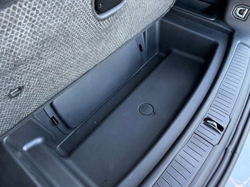 New 2025 Jeep Grand Cherokee L Limited w/ Luxury Tech Group II image 22