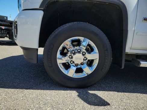 Used 2018 GMC Sierra 3500 SLT AWD/4WD image 10