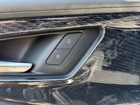 New 2025 Chevrolet Blazer EV LT w/ Super Cruise Package image 19