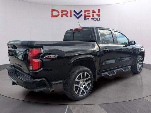 Used 2024 Chevrolet Colorado Z71 w/ Z71 Convenience Package 2 image 5