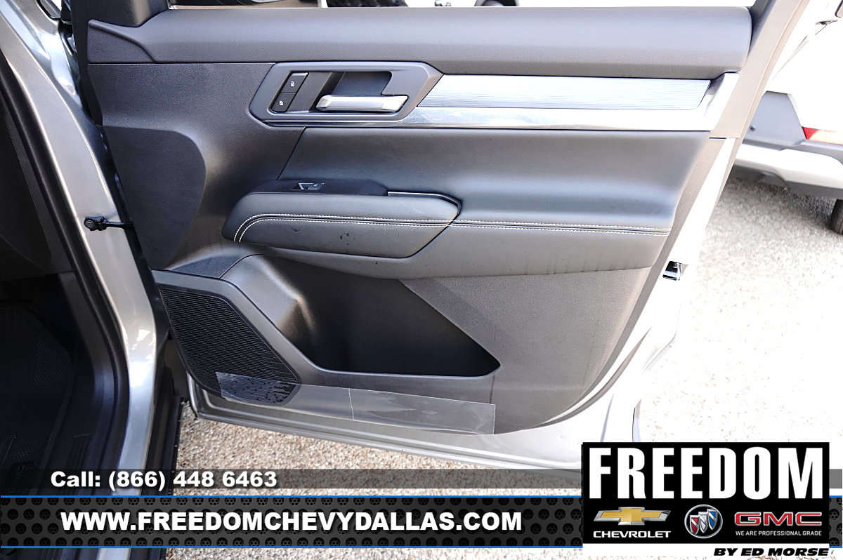 New 2027 GMC Terrain Elevation w/ Elevation Premium Package FWD image 40