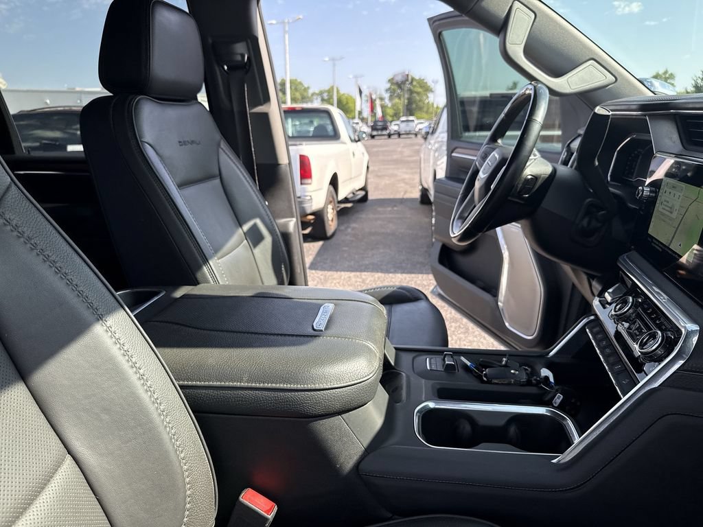 Certified 2024 GMC Sierra 2500 Denali w/ Denali Reserve Package AWD/4WD image 13