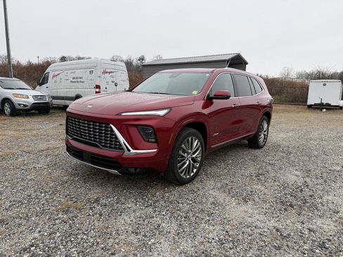 Used 2025 Buick Enclave Avenir w/ Super Cruise Package image 1