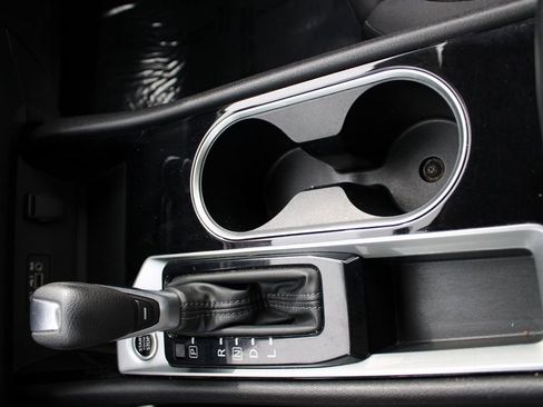 Used 2024 Nissan Altima 2.5 SV image 23