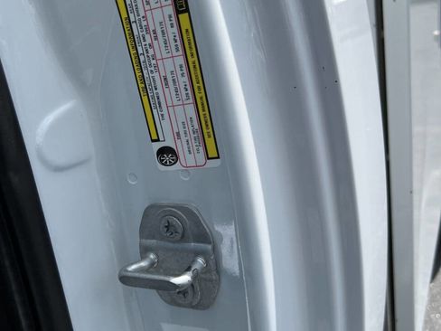 Used 2017 RAM 2500 Tradesman w/ Power & Remote Entry Group RWD image 40