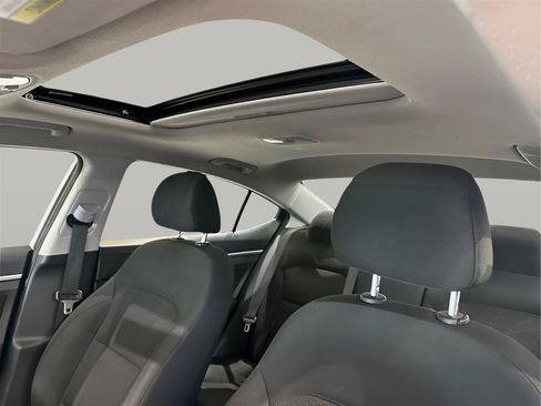 Used 2019 Hyundai Elantra Value Edition w/ Cargo Package FWD image 11