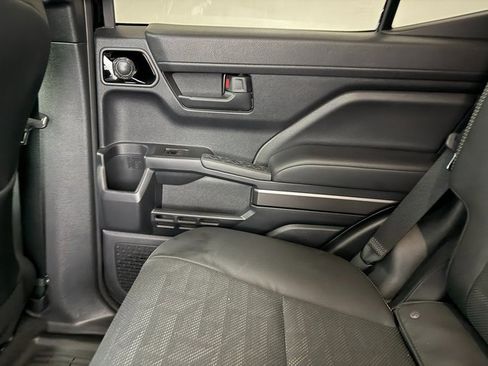 Used 2025 Toyota 4Runner TRD Off-Road Premium image 33