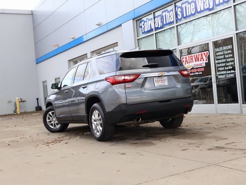 Certified 2021 Chevrolet Traverse LT w/ LPO, Floor Liner Package image 39
