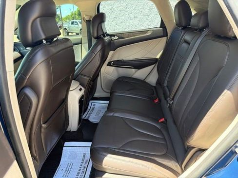 Used 2018 Lincoln MKC Reserve w/ MKC Technology Package AWD/4WD image 16