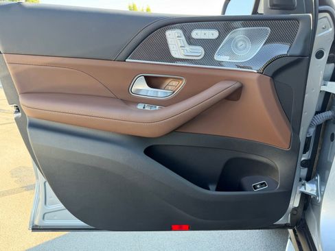 Used 2024 Mercedes-Benz GLS 63 AMG 4MATIC image 16