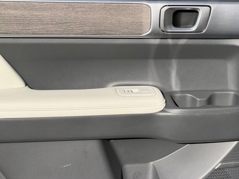 Used 2024 Hyundai Santa Fe Calligraphy image 11