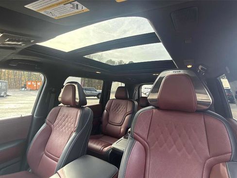 Certified 2025 INFINITI QX80 Autograph image 24