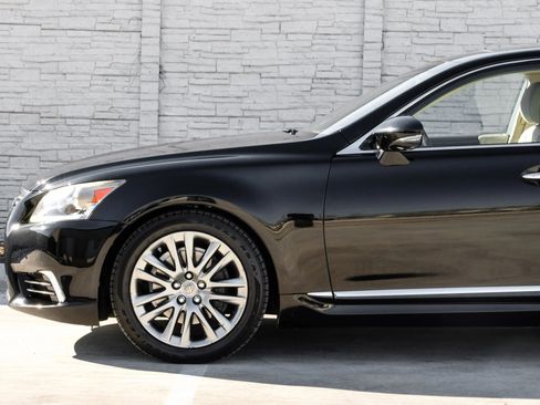 Used 2014 Lexus LS 460 image 14