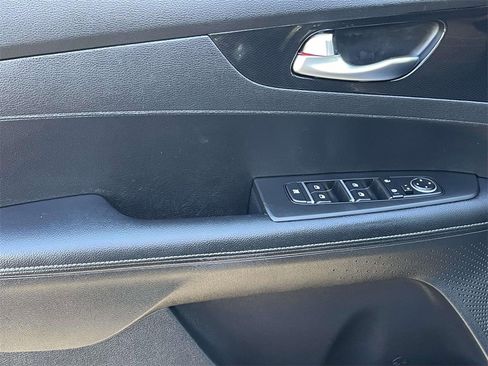 Used 2021 Kia Forte GT-Line image 14