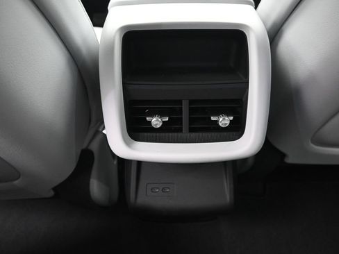 Used 2024 Cadillac Lyriq Luxury w/ LPO, Floor Liner Package AWD/4WD image 28