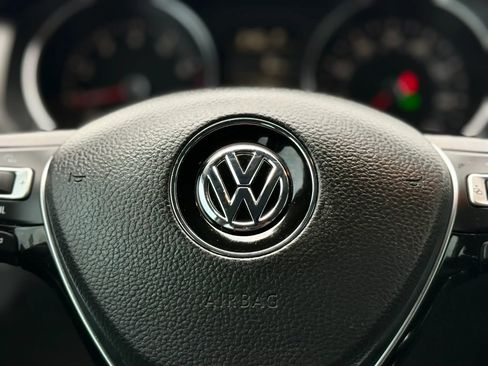 Used 2016 Volkswagen Jetta SE FWD image 39