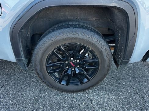 Used 2024 GMC Sierra 1500 Elevation w/ Elevation Premium Package image 11