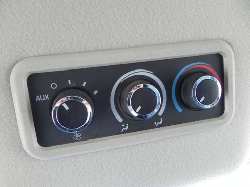 Used 2017 Chevrolet Express 2500 LS image 15