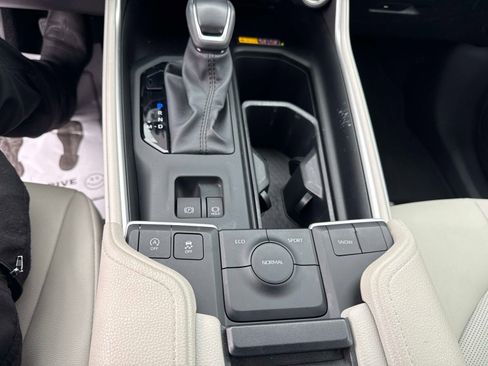 Used 2024 Toyota Grand Highlander FWD image 26
