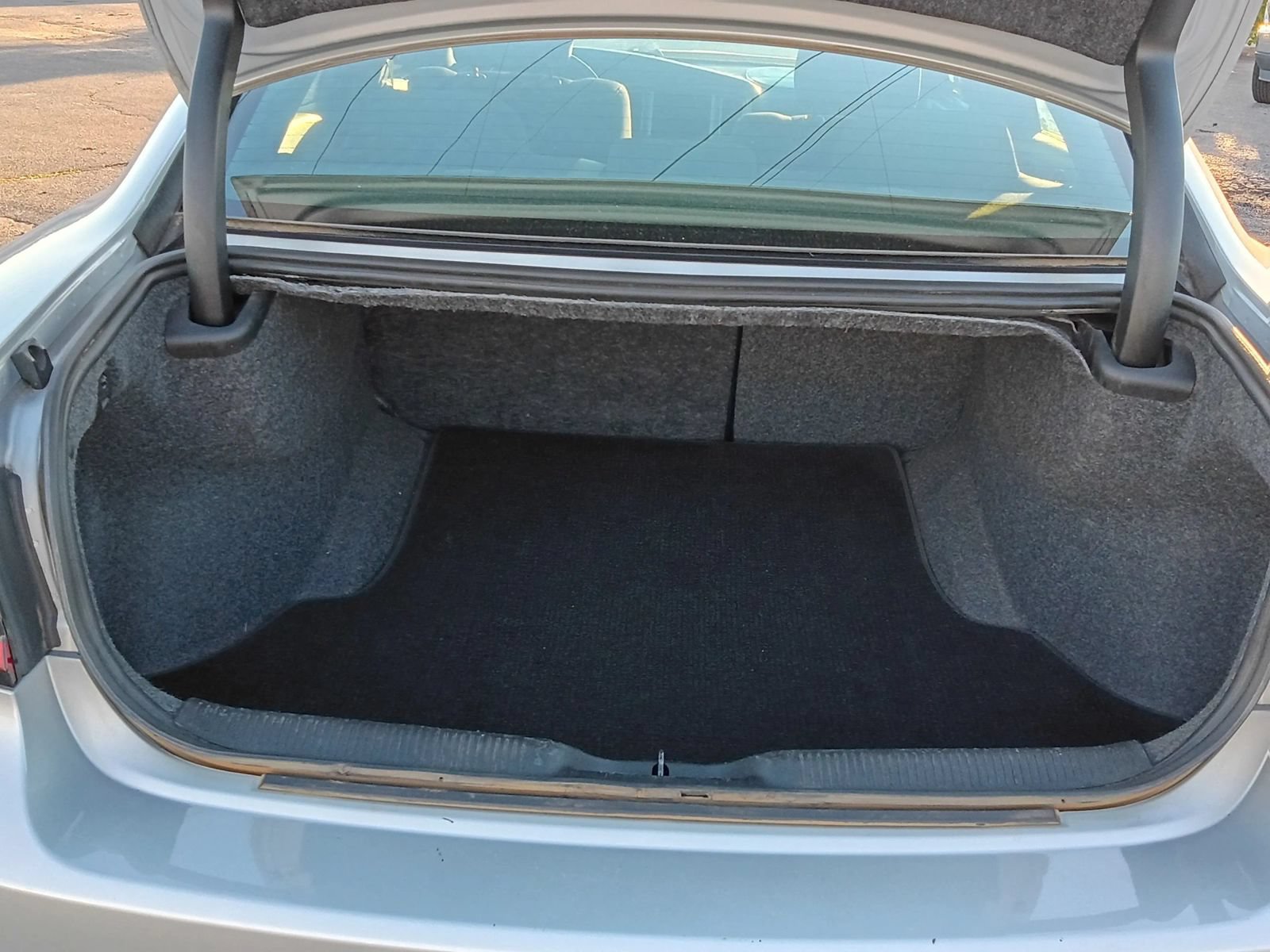 Used 2023 Dodge Charger SXT RWD image 9