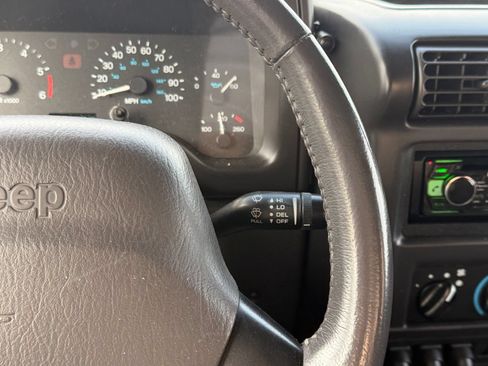 Used 2000 Jeep Wrangler Sport AWD/4WD image 30