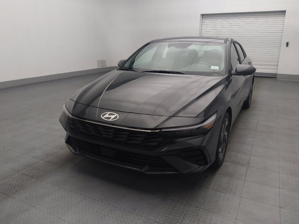 Used 2025 Hyundai Elantra SEL FWD image 15