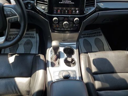 Used 2020 Jeep Grand Cherokee Trailhawk w/ Trailhawk Luxury Group AWD/4WD image 22