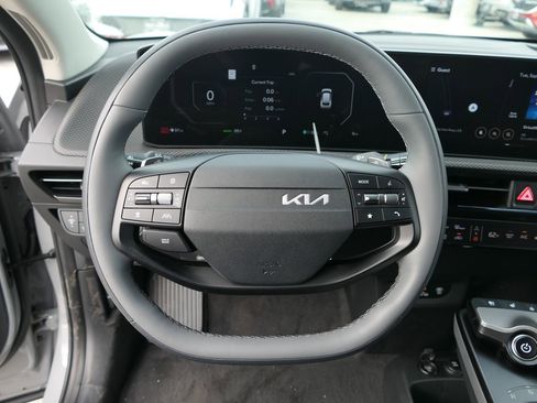 New 2025 Kia EV6 Wind image 15