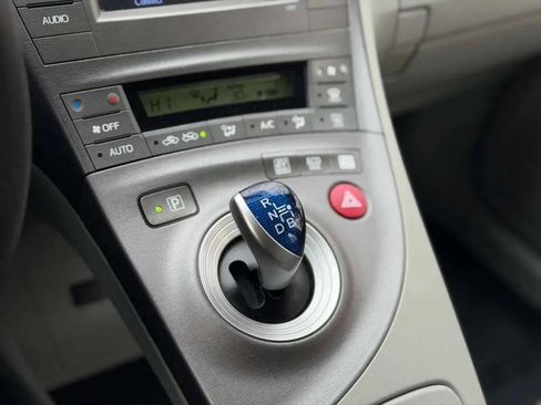 Used 2013 Toyota Prius Two image 13