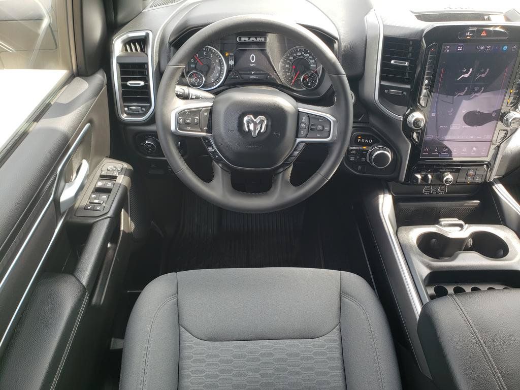 Used 2025 RAM 1500 Big Horn AWD/4WD image 16