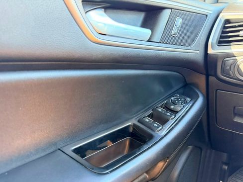 Used 2016 Ford Edge SEL w/ Equipment Group 201A AWD/4WD image 20