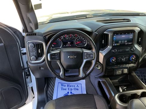 Used 2021 Chevrolet Silverado 1500 LT Trail Boss w/ LPO, Dark Essentials Package image 12