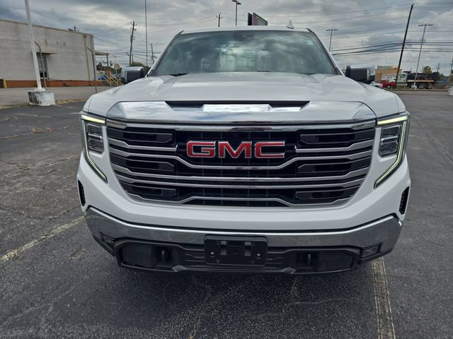 Used 2023 GMC Sierra 1500 SLT AWD/4WD image 3