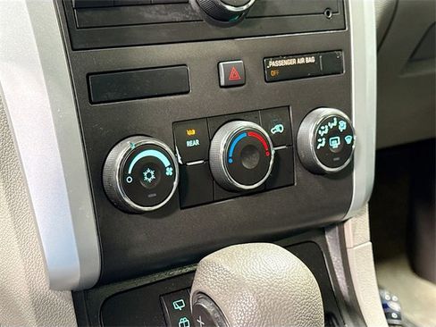 Used 2011 Chevrolet Traverse LS image 14