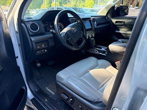 Used 2020 Toyota Tundra SR5 w/ SR5 Leather Package AWD/4WD image 8