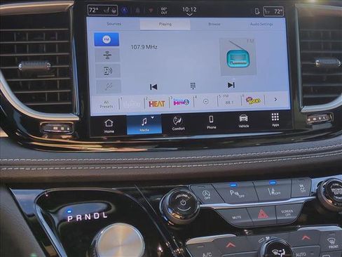 New 2026 Chrysler Pacifica Select image 12