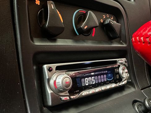 Used 1996 Dodge Viper RT/10 image 28