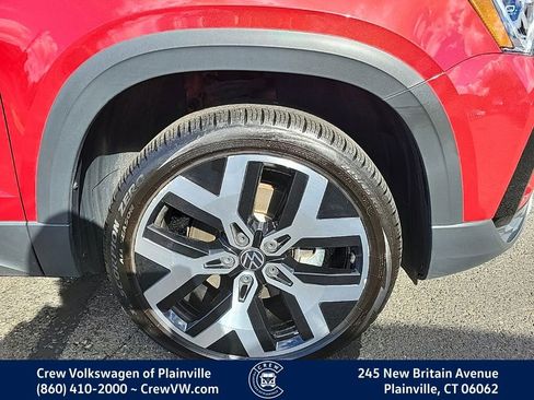 Certified 2023 Volkswagen Taos SEL image 18